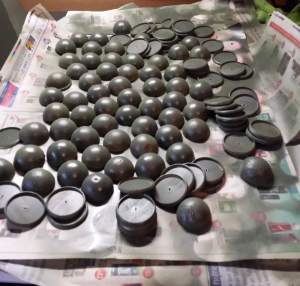 The rings and balls are painted